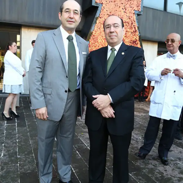 Dr. Eduardo González Pier y Dr. Tomás Barrientos