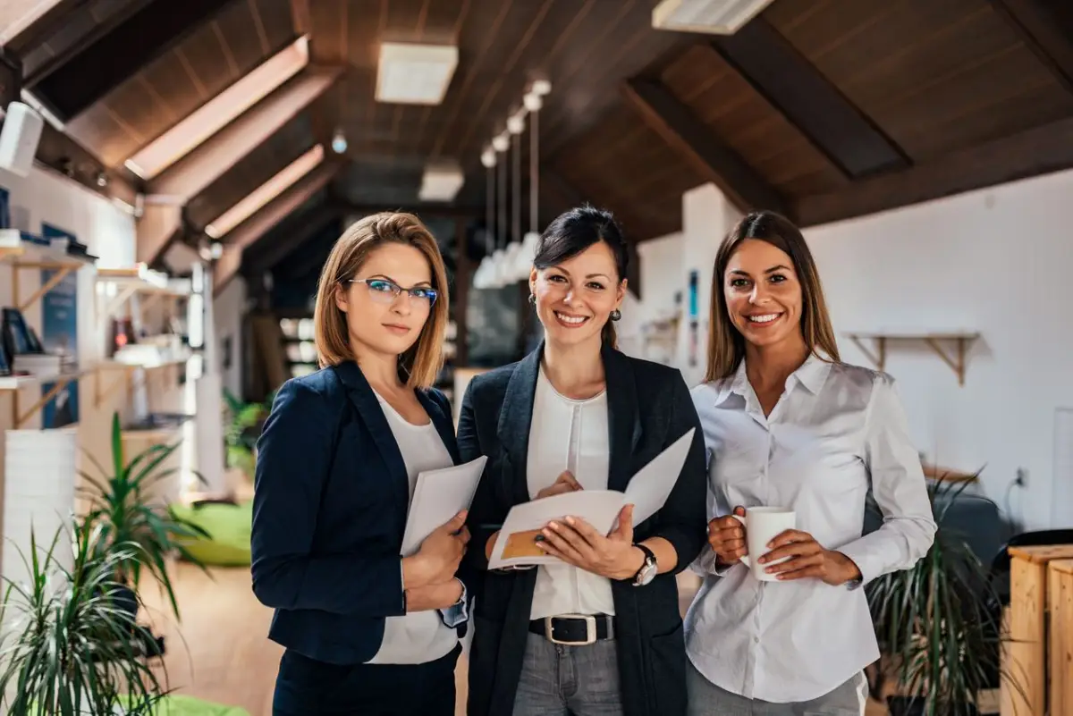 Mujeres en la alta dirección. Redefinir el poder empresarial