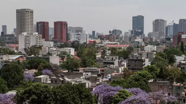 CIUDAD DE MÉXICO, 30MARZO2016.- Panorámica de la Ciudad de México, la cual luce brumosa y con calidad media del aire, según el Índice de Calidad del Aire del Sistema de monitoreo Atmosférico. 
FOTO: ISAAC ESQUIVEL /CUARTOSCURO.COM