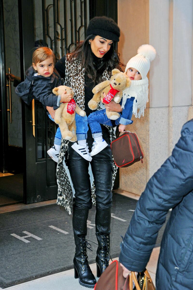 LA-PANDILLA-DEL-ROYAL-BABY2.jpg