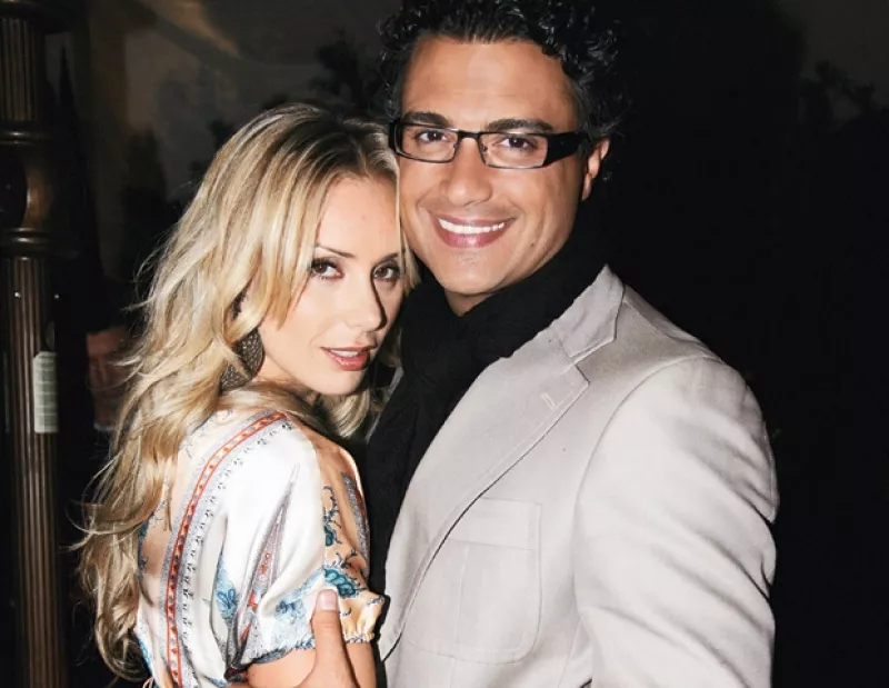 Aunque el actor ha negado la noticia, Quién.com confirmó que el enlace matrimonial se llevó a cabo en la Basílica de Guadalupe de manera privada.