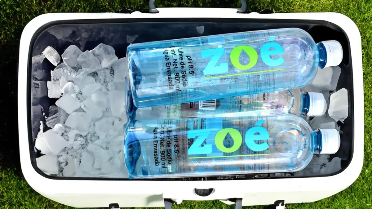 agua-zoe.jpeg