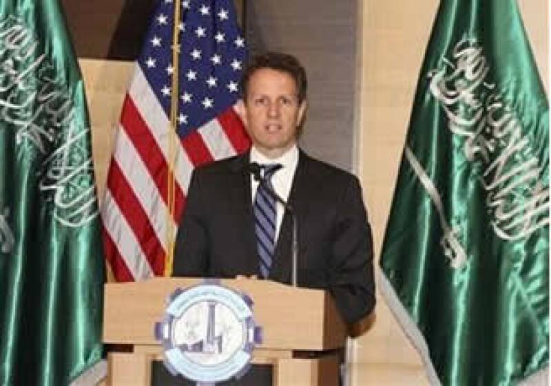 Tim Geithner, secretario del Tesoro de Estados Unidos realiza una visita en Arabia Saudita. (Foto: Reuters)