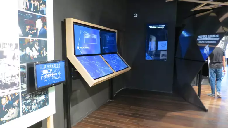 MUBO 8 MARCOS RABÍA.jpg