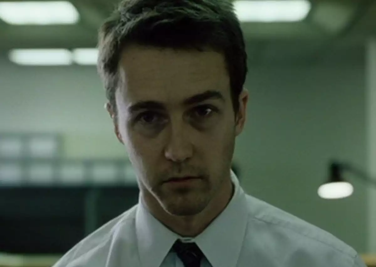 Hoy se cumplen 15 años de la película que atacó el consciente y subconsciente del público a finales de los 90 y que tuvo una de las mejores actuaciones de Brad Pitt.