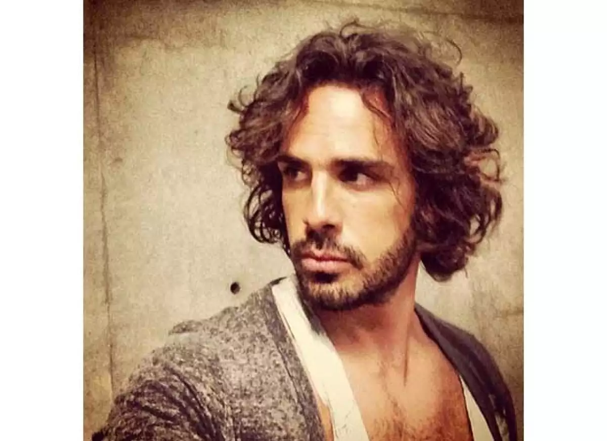 El ex de Eiza González dijo que los rumores sobre una posible intromisión suya en un matrimonio lo tienen sin cuidado, y es que asegura que son sólo chismes lo que se ha hablado al respecto.