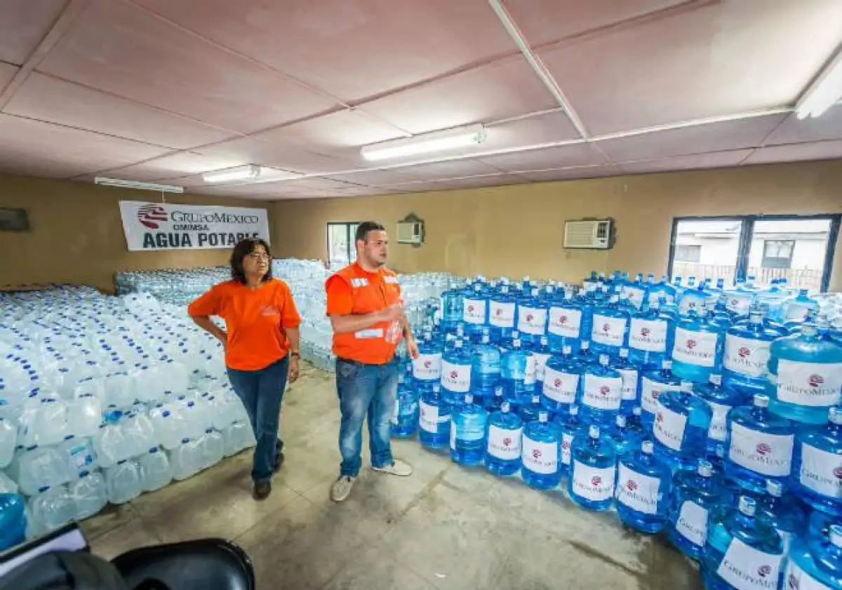Grupo M�xico entrega agua en Sonora