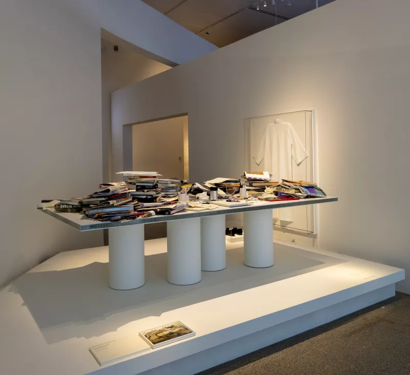 Foto: The Costume Institute; Karl Lagerfeld: A Line of Beauty (2023)