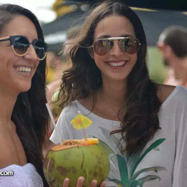 Andrea Galindo,Cris Viruet