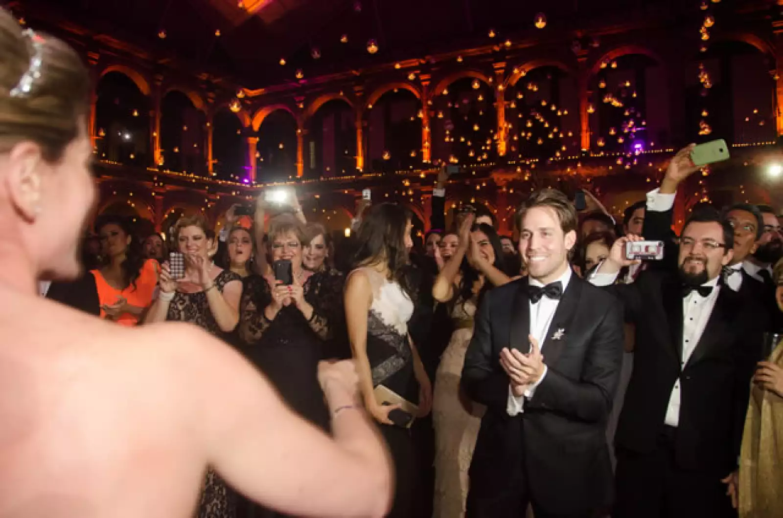 La recepción se llevó a cabo en el en el Ex Covento de las Vizcaínas, ubicado en el Centro Histórico. El banquete fue servido por Les Croissants.