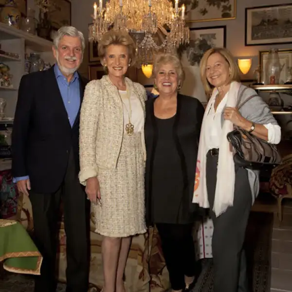 Manuel Alabart,Viviana Corcuera,Laura Carazo,Cristina Spottorno