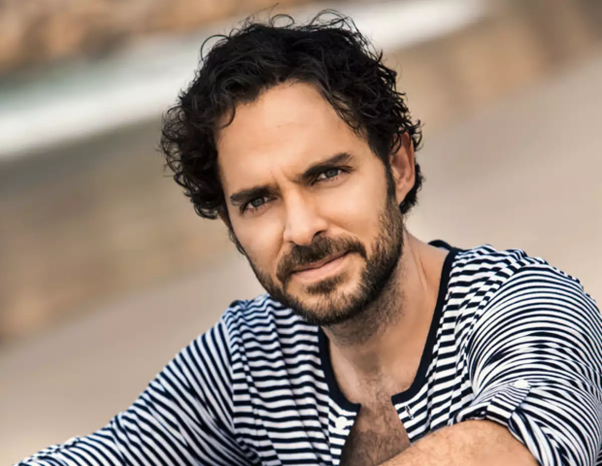 Subimos la temperatura con nuestros 12 Hombres Más Sexys desde Acapulco platicando sobre fantasías, intimidad y pura sexytud. Esto nos contestó Manolo Cardona.