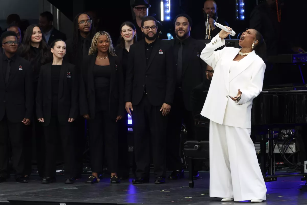 Barack Obama inaugura el Centro Presidencial Obama en Chicago y reune a expresidentes de EU, líderes mundiales y celebridades de Hollywood y de la música