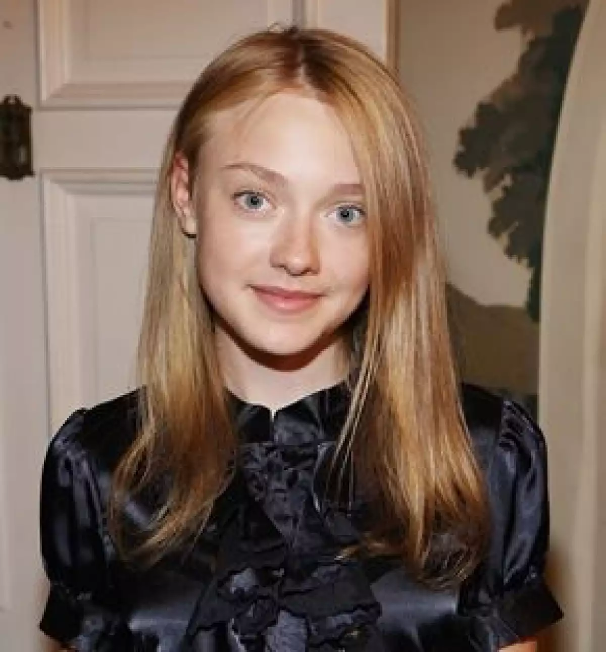 En la nueva película de la actriz, su personaje sufre una violación por parte de su padre. Ahora culpan a la mamá de Fanning por dejar que su hija de 13 años haga este tipo de escenas.