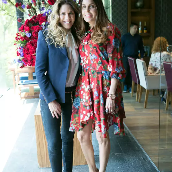 Comida It Girl + Makoto