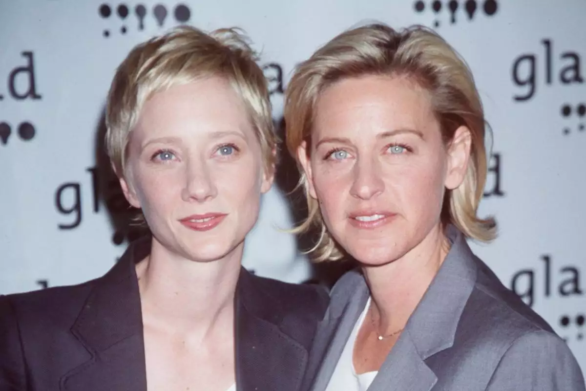Anne Heche sufrió homofobia en Hollywood según narran sus memorias
