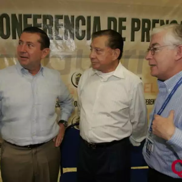 Silvano Blanco,  José Luis Garza, Miguel Alemán Velázco,