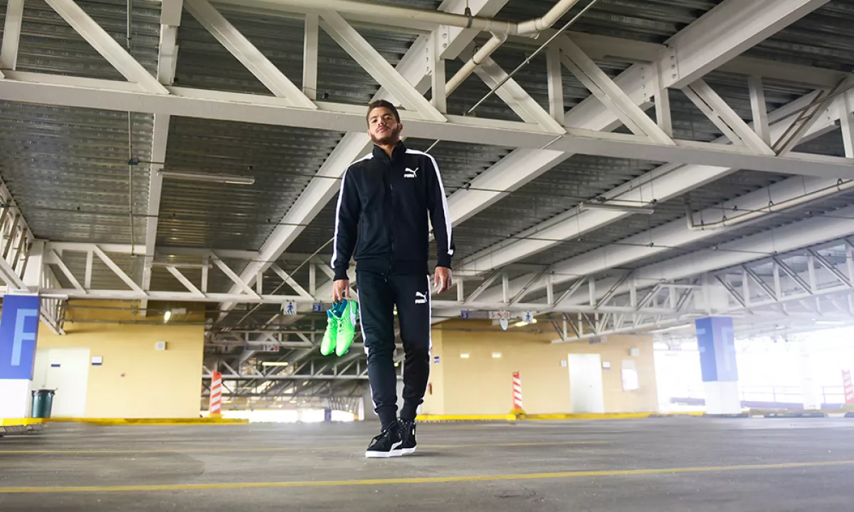 Jonathan Dos Santos con Puma