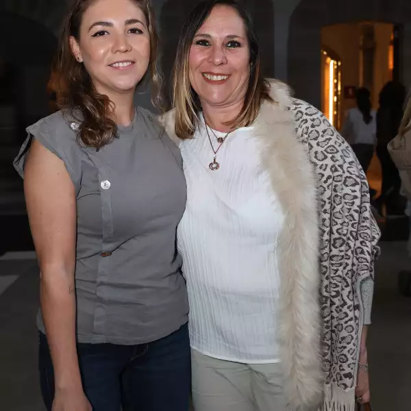 Ámbar Lezama y Rebeca Pérez 