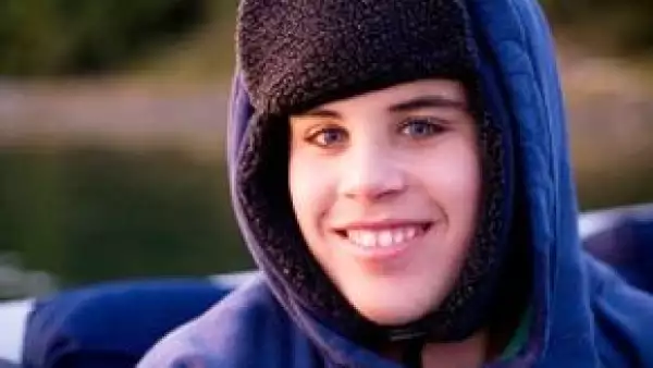 La Jett Travolta Foundation recaudará fondos y trabajará para asistir y ofrecer apoyo a niños con discapacidades diferentes.