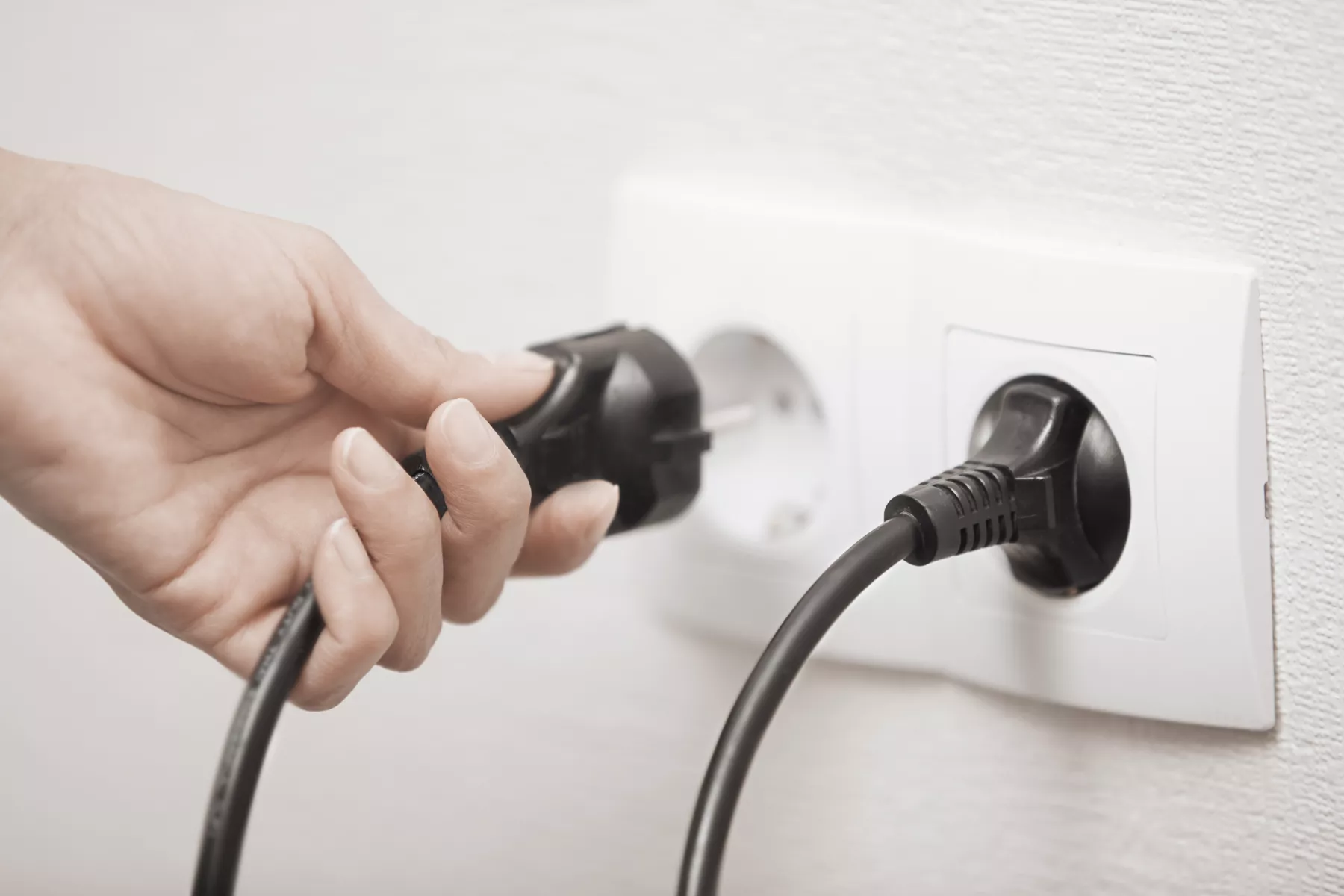 ¿Cuánta energía consumen los aparatos apagados y cuánto te cuesta