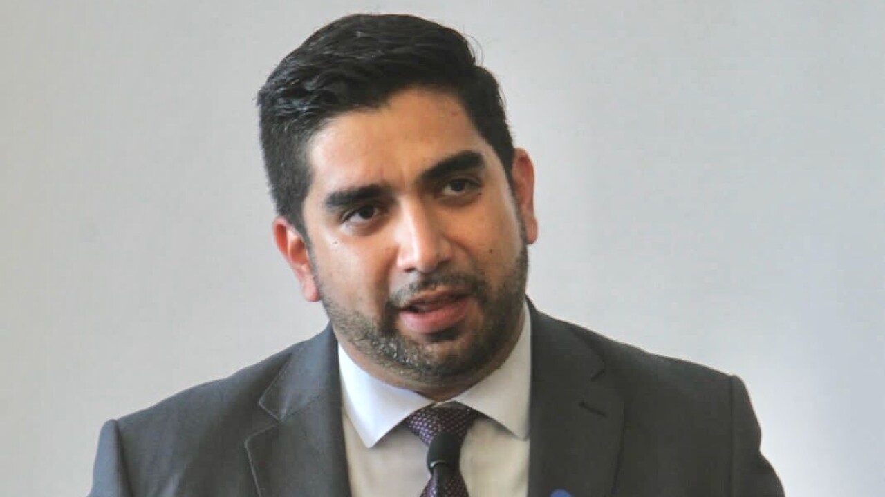 Roberto Lazzeri Montaño prevzel vodenje Nafin in Bancomext v Mehiki