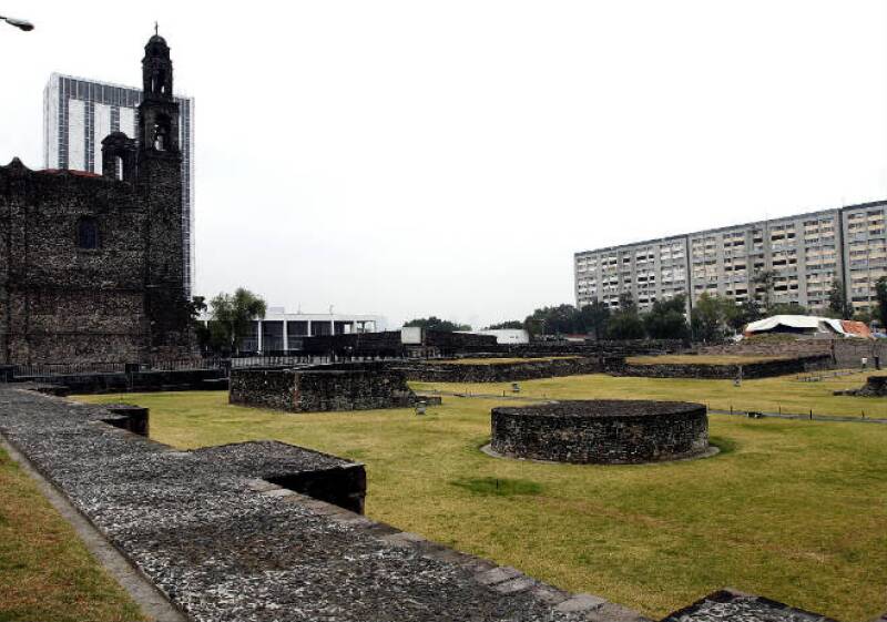 Delegación Cuauhtémoc entrega obras en la Plaza de las Tres Culturas Delegación Cuauhtémoc entrega obras en la Plaza de las Tres Culturas