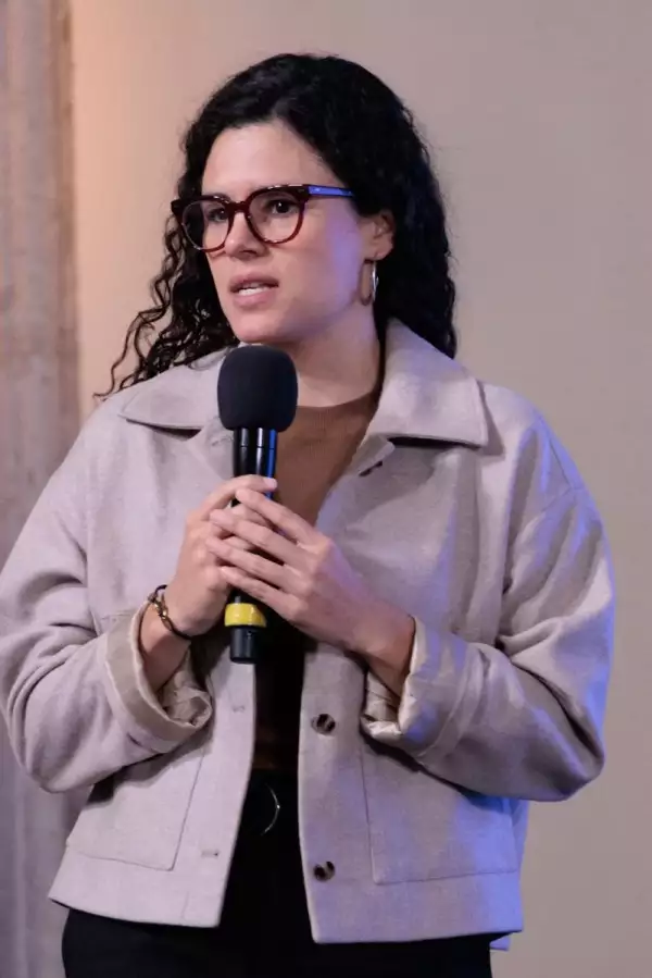 Luisa María Alcalde