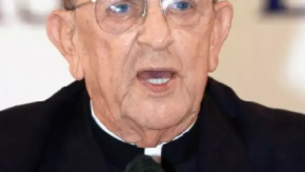 Desde que fue acusado de pedofilia en 1997 y hasta el día de hoy, dos años después de su muerte, el sacerdote ha destacado por haber llevado una doble y escandalosa vida.