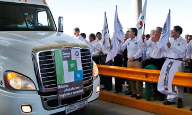 La empresa Transportes Olympic fue la primera en pasar a EU el viernes pasado. (Foto: Cortesía Secretaría de Economía)