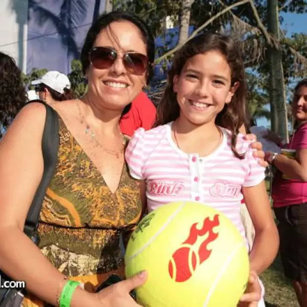 Julia Gutierrez,Andrea Hernando