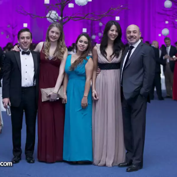Santiago Castro,Cecile Gonzalez,Manuela Manterola,Alejandra Mendez,Manuel Castro