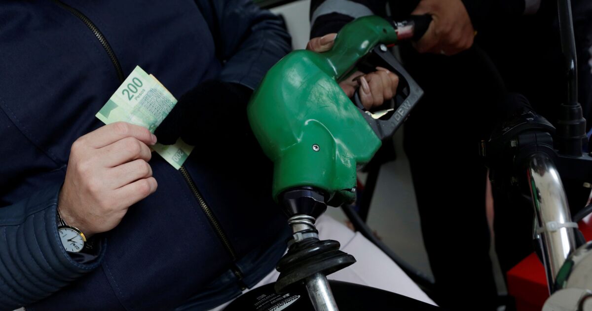 Hazine, magna benzin için IEPS sübvansiyonunu artırdı ve dizel için azalttı