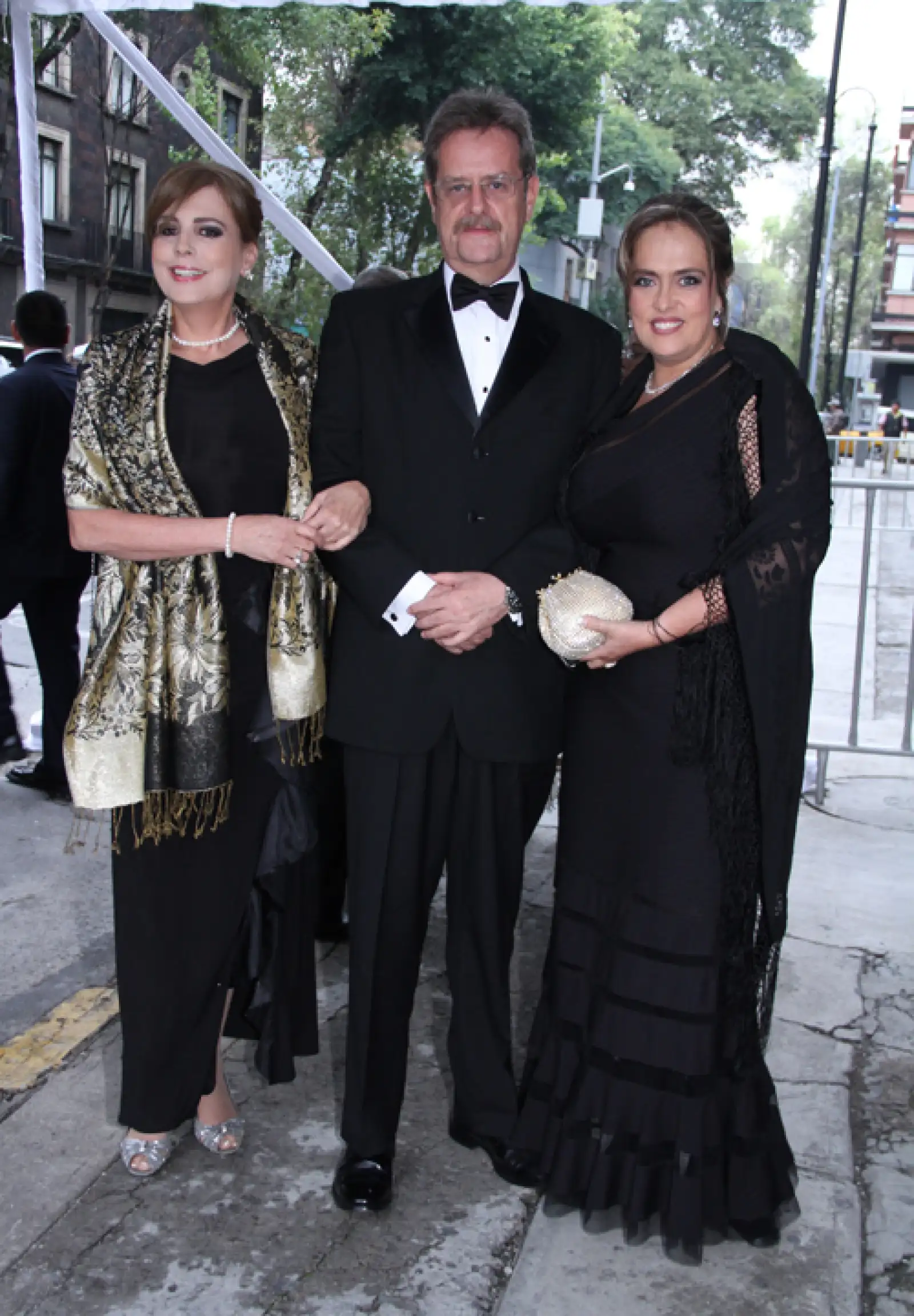 Adriana Orozco, Efrain Orozco, Ana Karina Orozco.