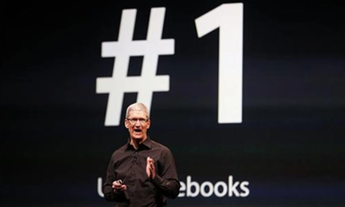La empresa liderada por Tim Cook lanzaría un reloj inteligente capaz de desarrollar sus propias aplicaciones, según medios de EU. (Archivo)