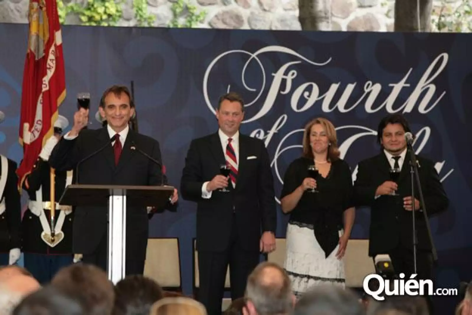 4 de julio en casa del Embajador Carlos Pascual