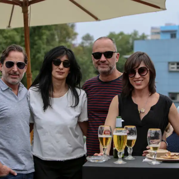 Moises Micha, Abaseh Mirvali, Carlos Couturier y Daniela Roel