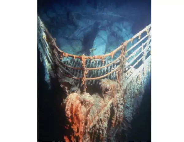 El 1 de septiembre de 1985, la expedición liderada por Robert Ballard descubrió, en el fondo del Atlántico Norte, los restos del naufragio del Titanic.