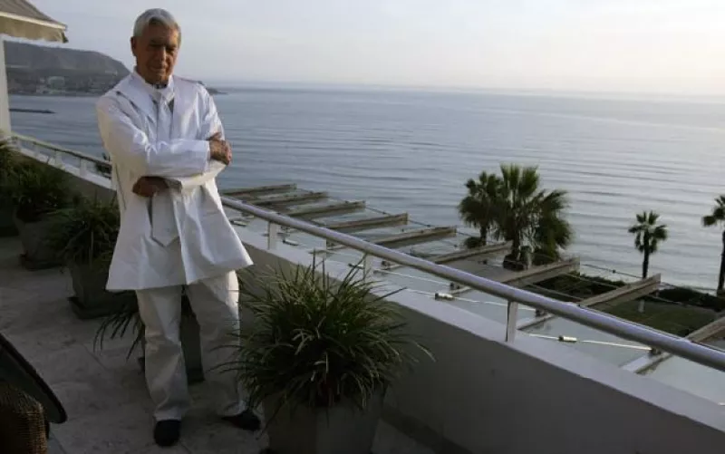 El reconocido escritor peruano participa en una campaña por la conservación del medio ambiente en el mundo.