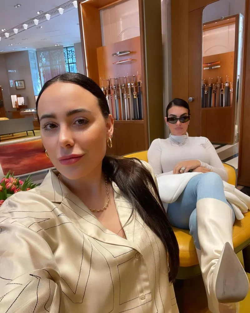 Shopping day with my sister.jpg