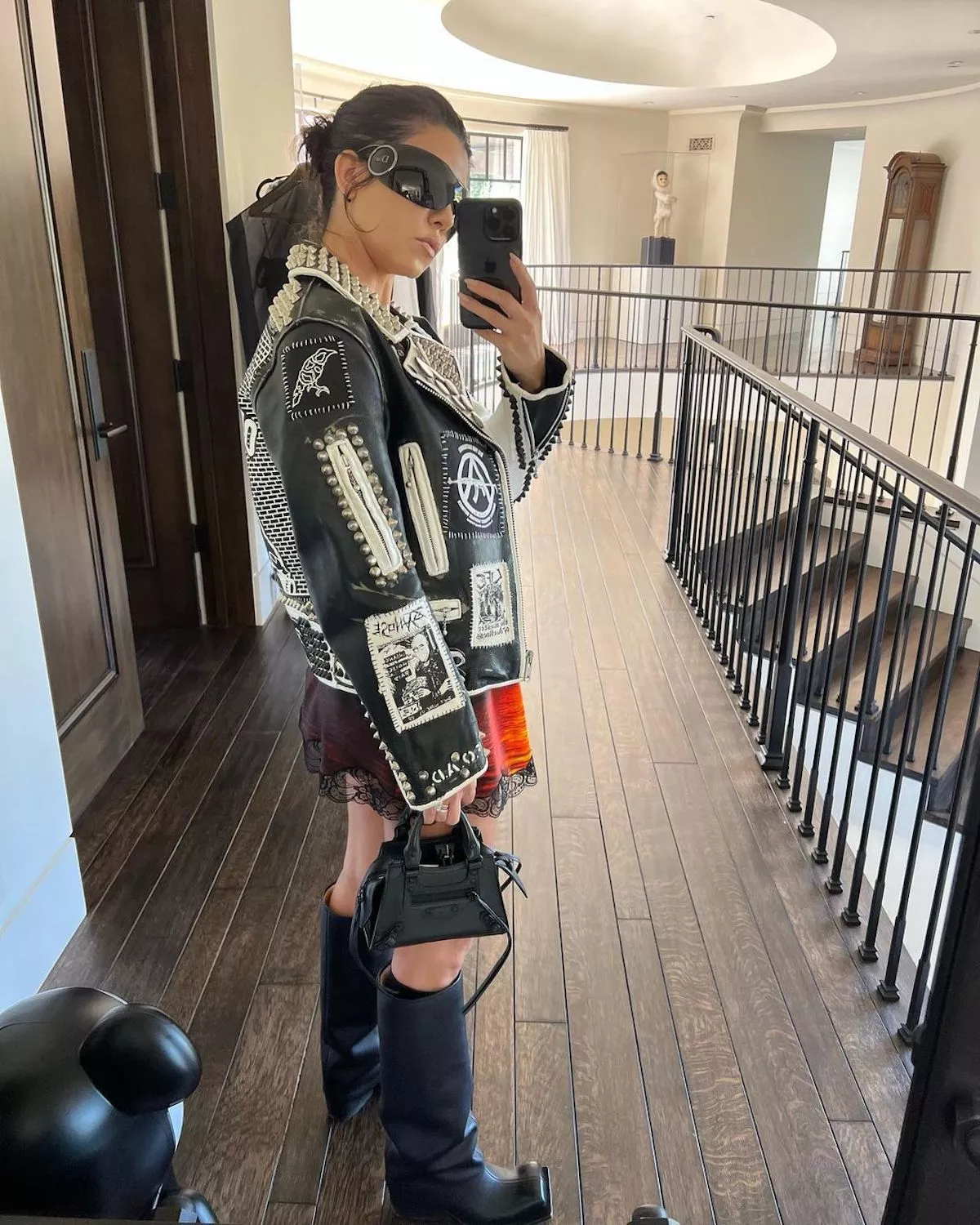 kardashiankourtney.jpg