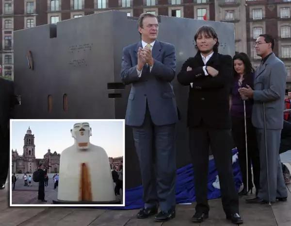 Marcelo y el artista Rivelino durante la inauguración `Nuestros silencios´.