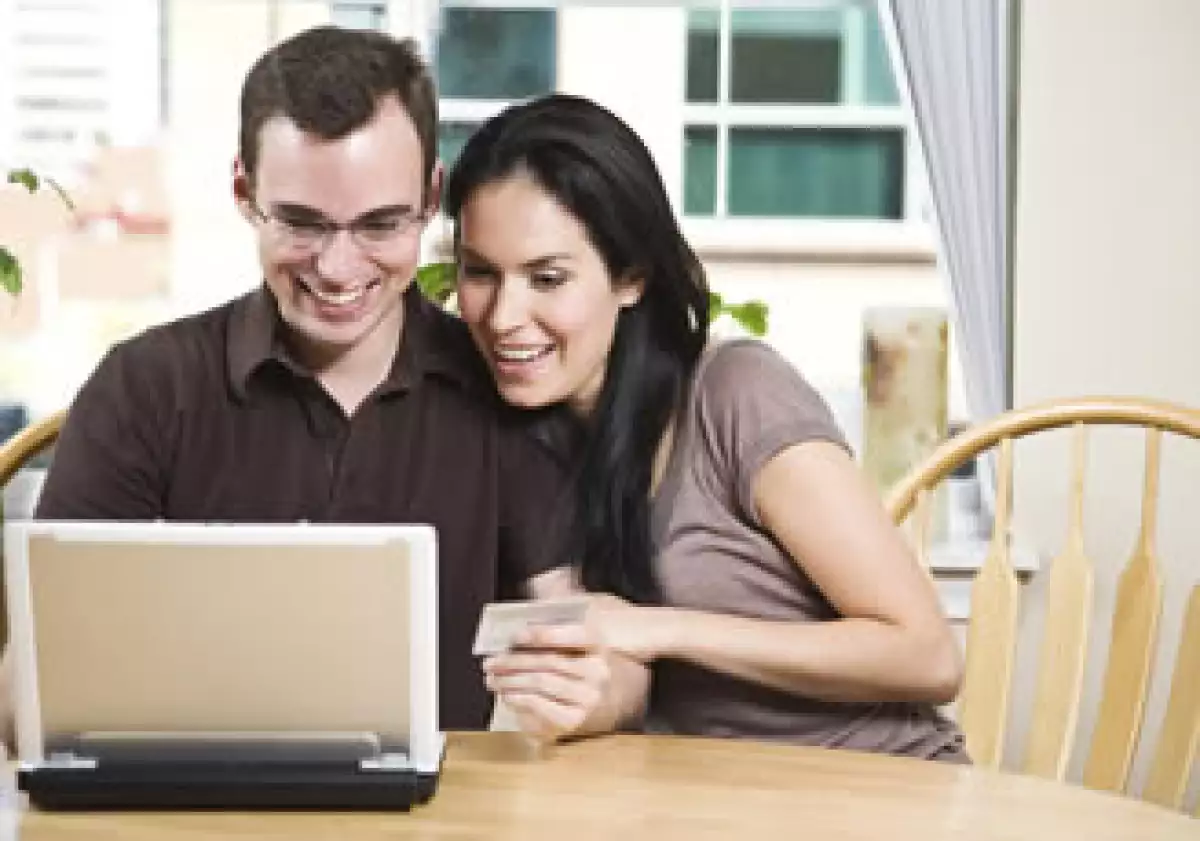 Para tener unas finanzas sanas en pareja, haga un plan de inversión a corto, mediano y largo plazo. (Foto: Photos To Go)