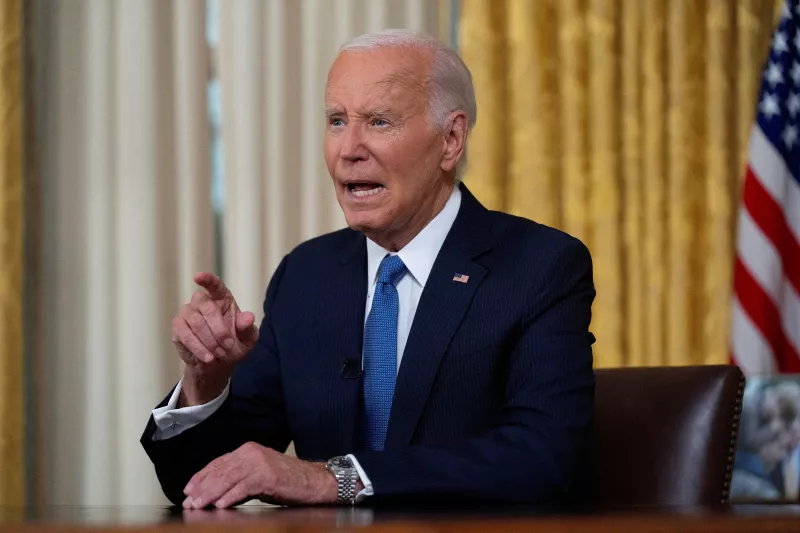 El presidente de los Estados Unidos, Joe Biden, se dirige a la nación desde la Oficina Oval de la Casa Blanca en Washington, el miércoles 24 de julio de 2024, sobre su decisión de abandonar su candidatura a la reelección presidencial demócrata.
