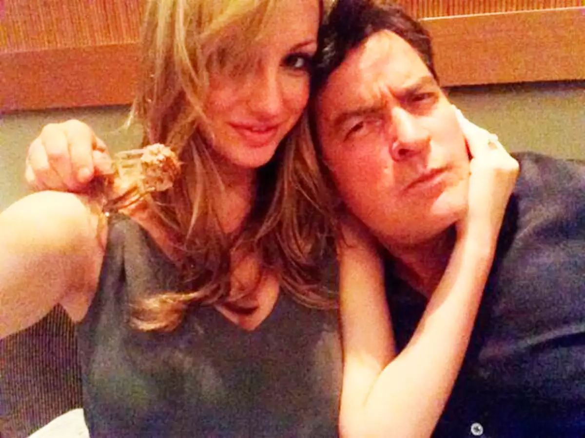 El polémico actor ha sido grabado amenazando con pagar a alguien para que diera una paliza a su exprometida Brett Rossi.