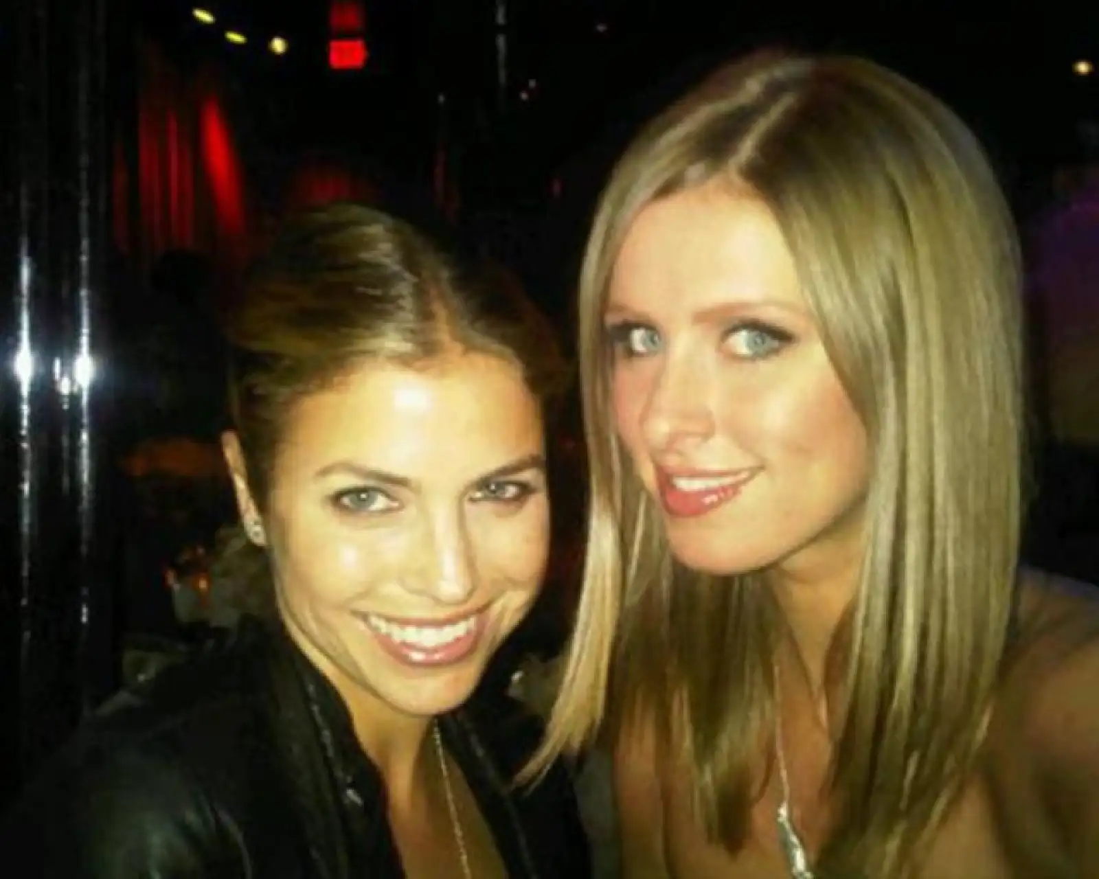 Mientras que su hermana, Nicky Hilton, colgó en su Twitter esta foto.