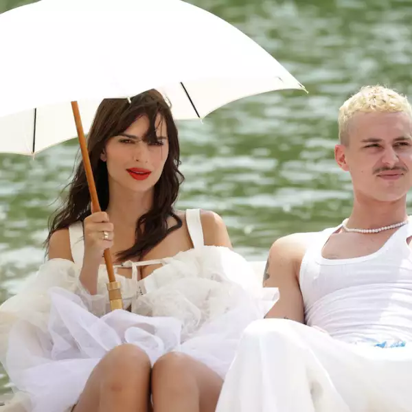 "Le Chouchou" Jacquemus' Fashion Show : Front Row At Chateau De Versailles