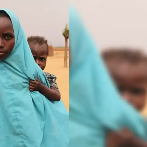 África - niña con hermana