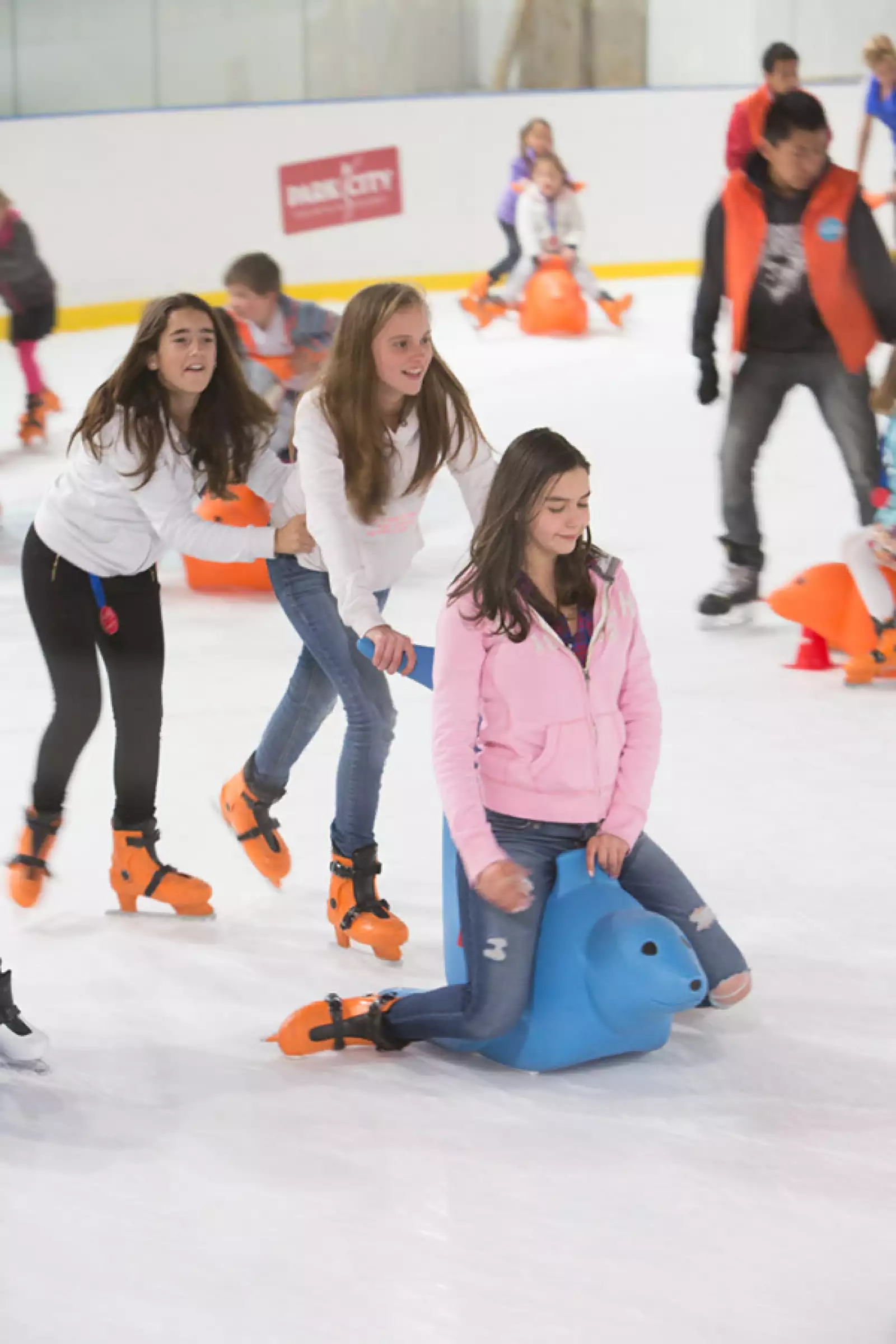 Dani Aguilar, Ana Pérez y María Alarcón