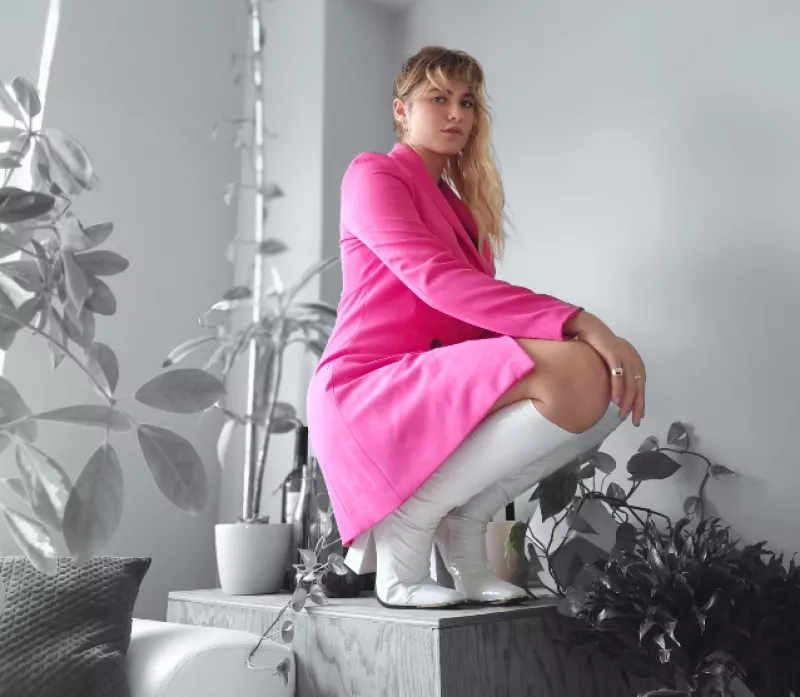 Sofía Reyes OPPO.png